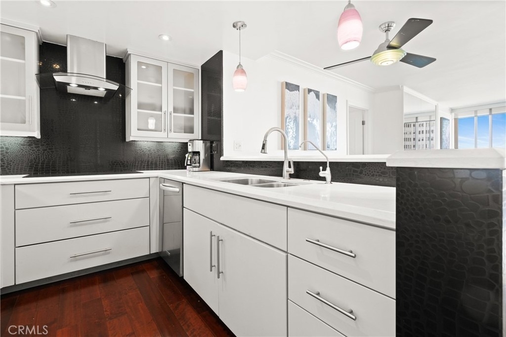 700 E Ocean Boulevard - Photo 11