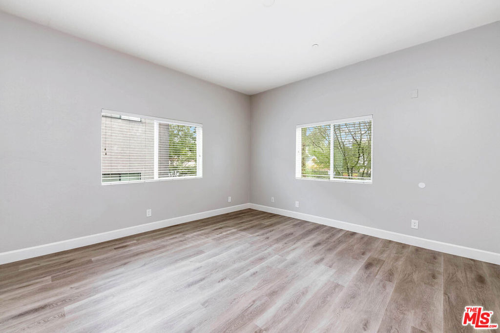 14735 Friar Street - Photo 2