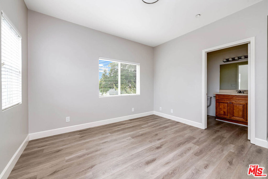 14735 Friar Street - Photo 12