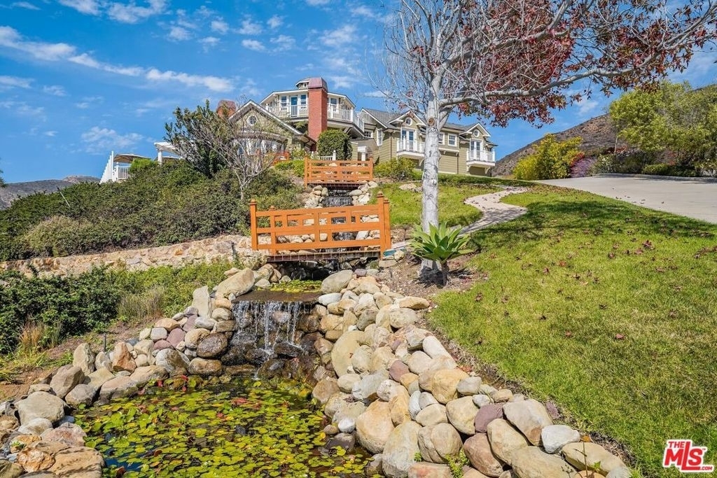 6277 Sea Star Drive - Photo 14