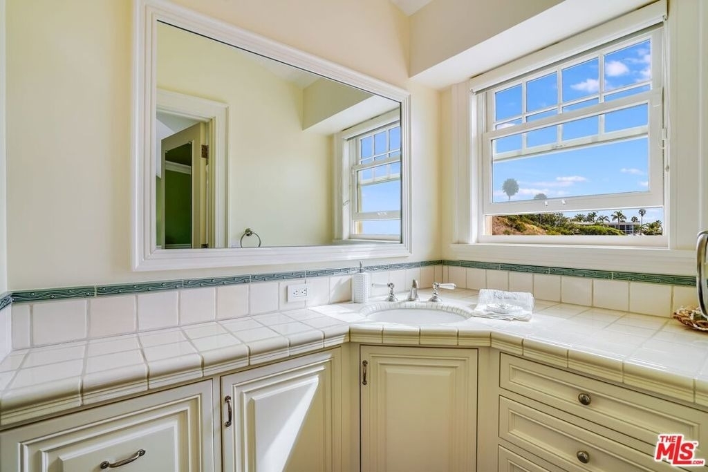 6277 Sea Star Drive - Photo 38