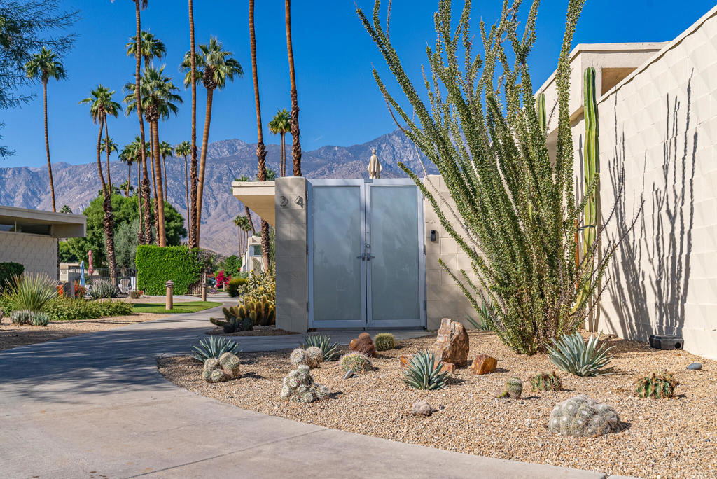 24 Desert Lakes Drive - Photo 0