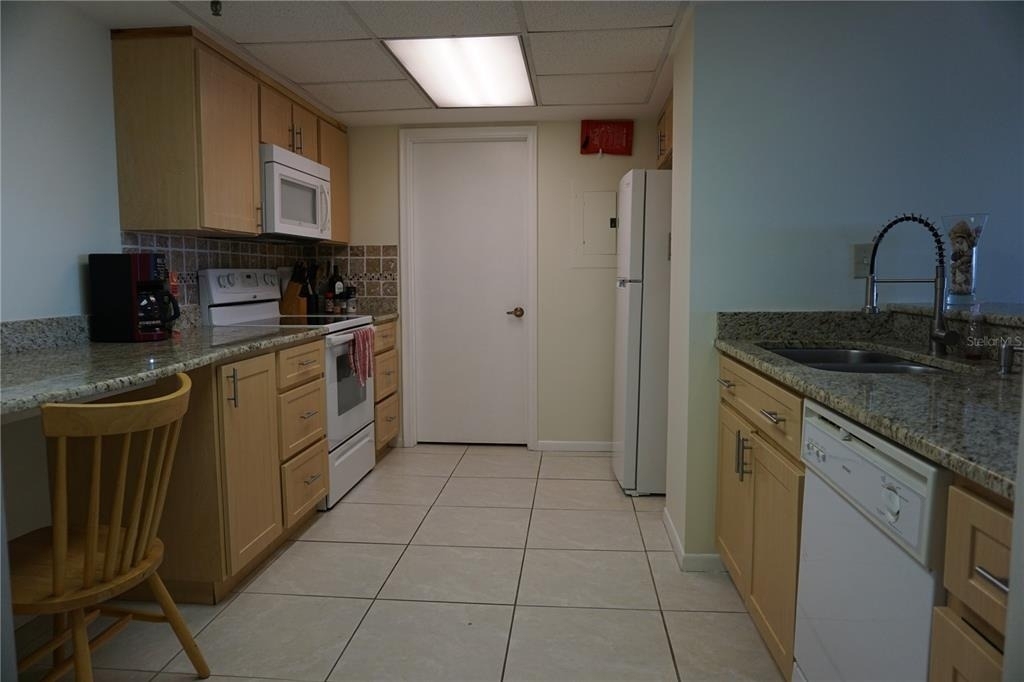 6322 Palma Del Mar Boulevard S - Photo 5