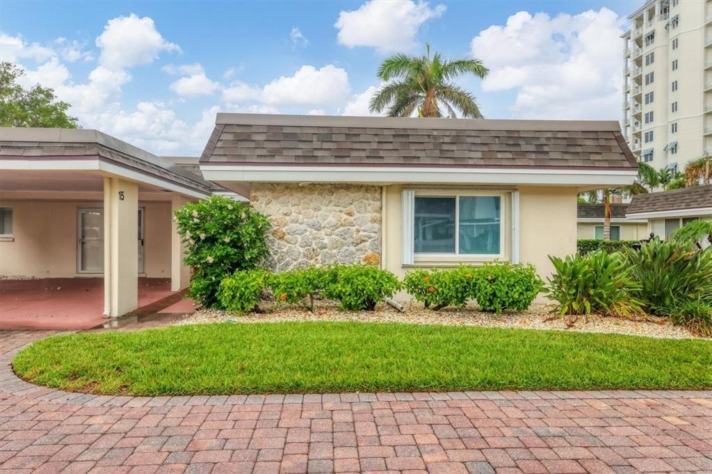 1900 Benjamin Franklin Drive - Photo 1