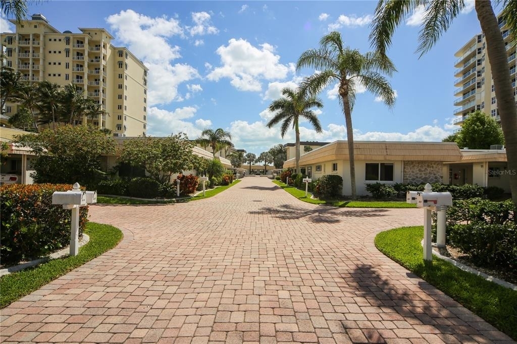 1900 Benjamin Franklin Drive - Photo 25