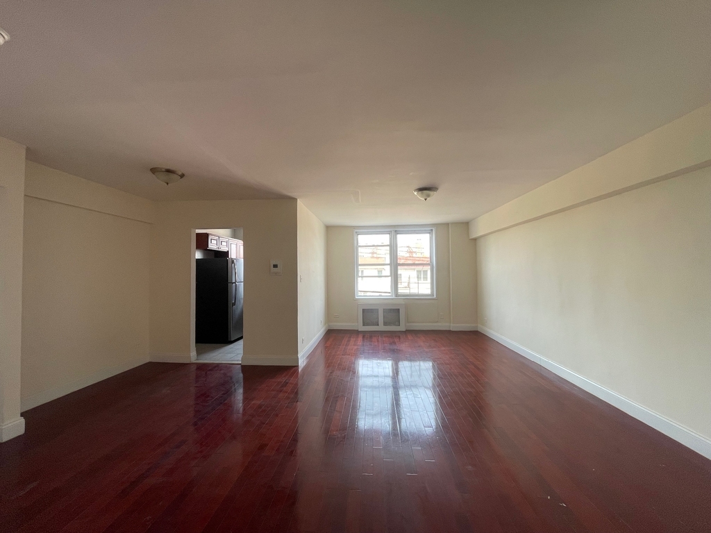 2510 Ocean Parkway - Photo 2