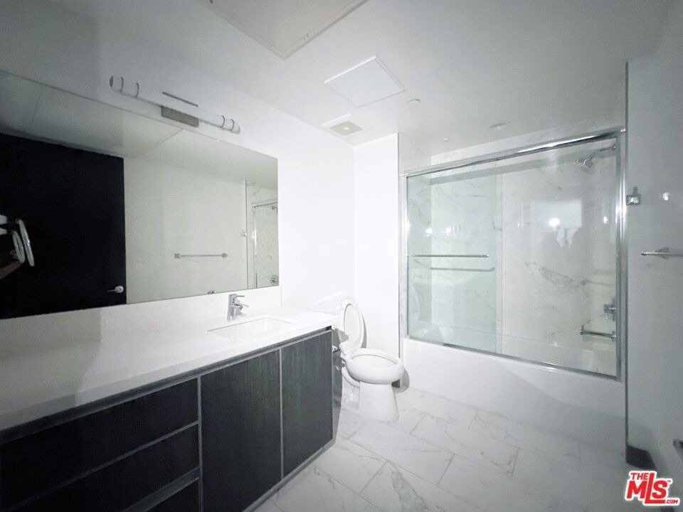 552 N Hobart Boulevard - Photo 4