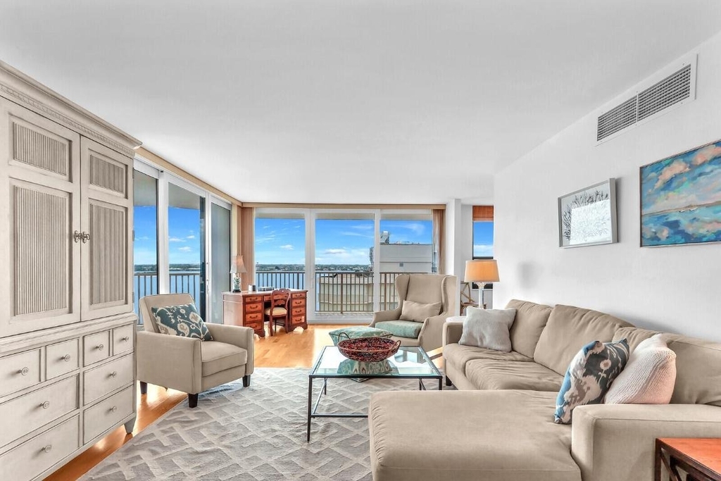 5480 N Ocean Drive - Photo 2