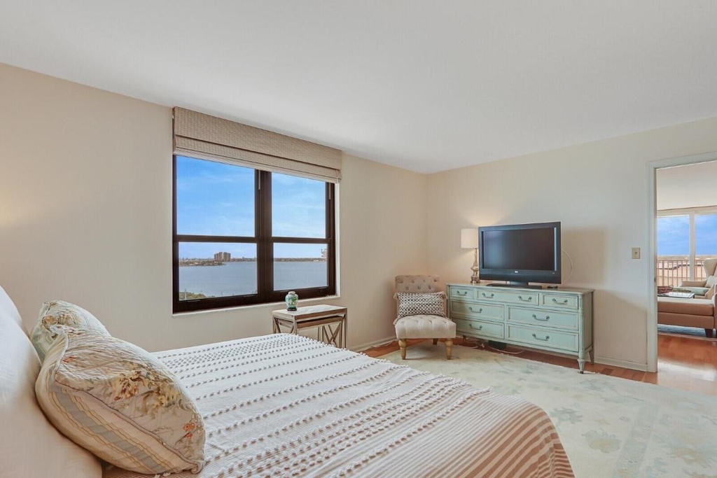 5480 N Ocean Drive - Photo 23