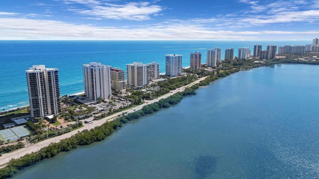 5480 N Ocean Drive - Photo 36