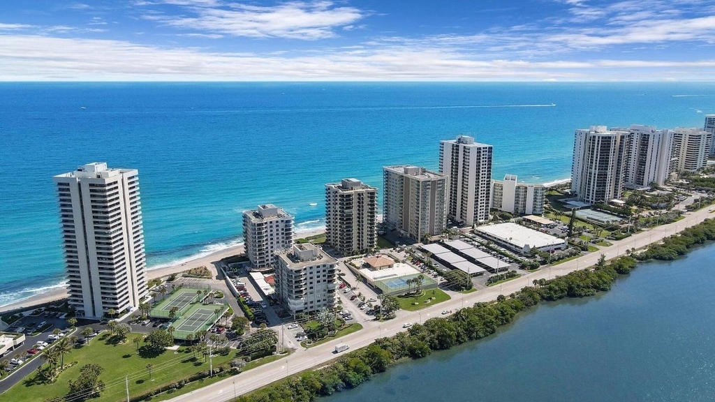 5480 N Ocean Drive - Photo 35