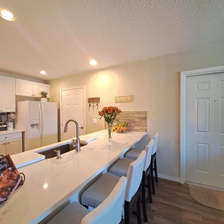 1747 N Dovetail Drive - Photo 4