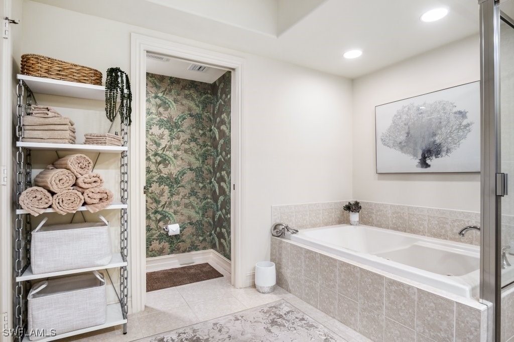 2728 Tiburon Boulevard E - Photo 16