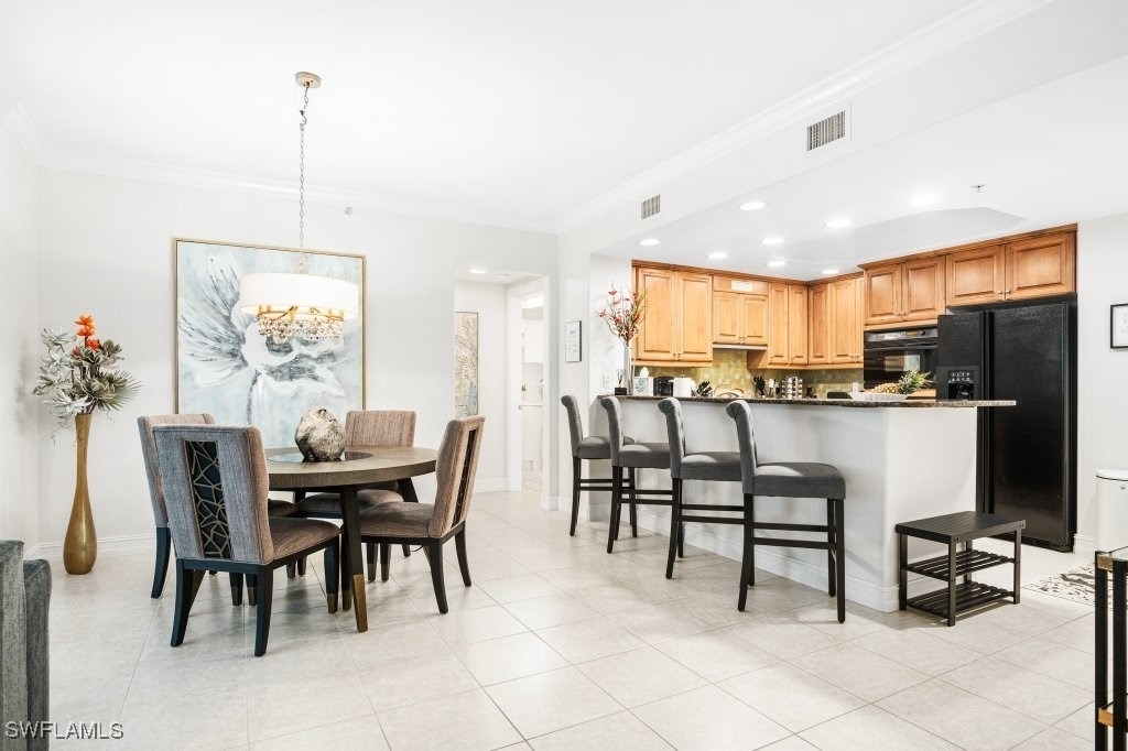 2728 Tiburon Boulevard E - Photo 2