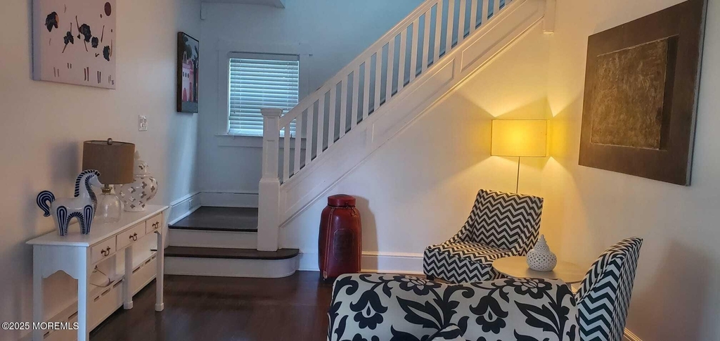 393 Bath Avenue - Photo 9
