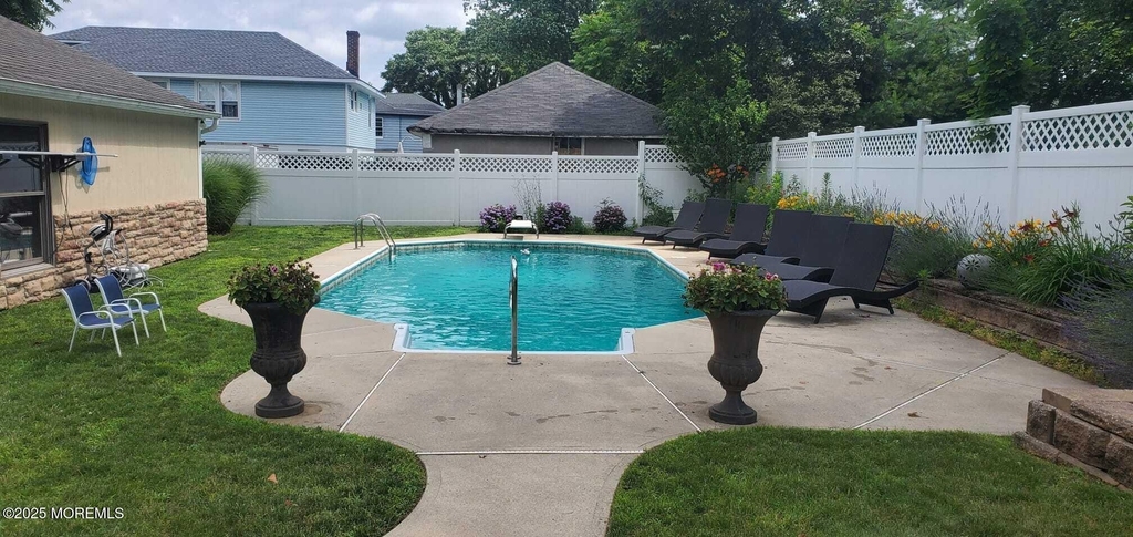 393 Bath Avenue - Photo 11