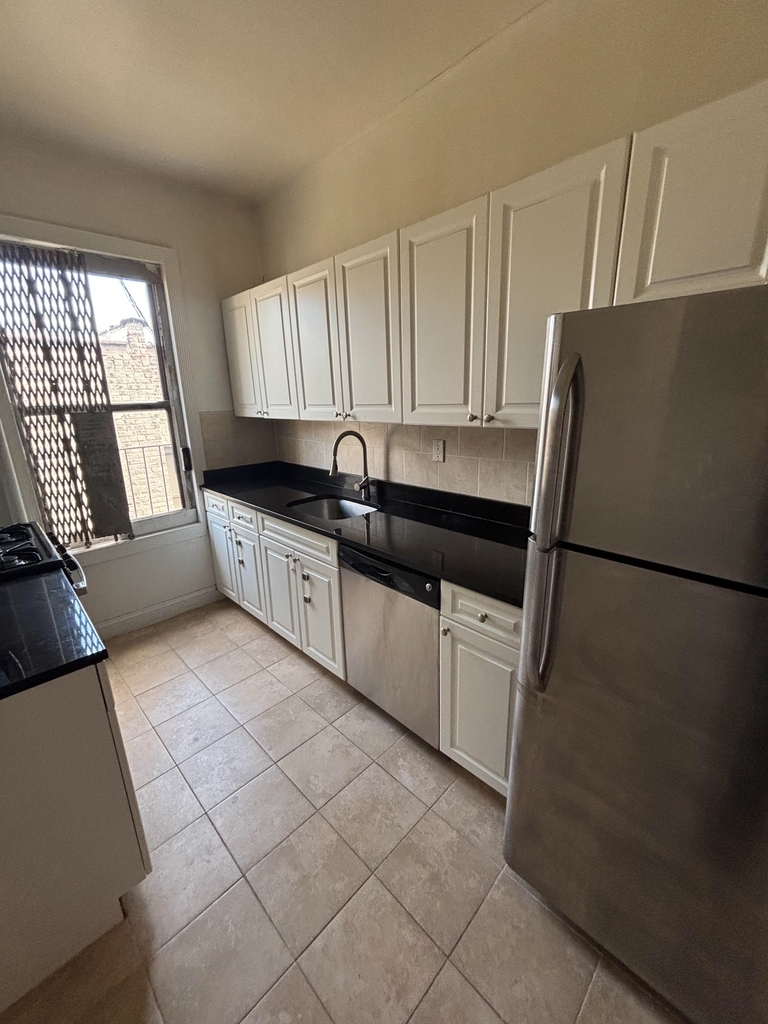 West 171st street  Ft Washington Avenue - Photo 2