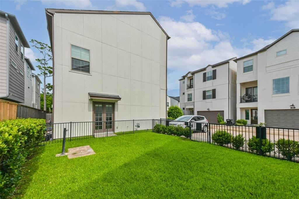 10914 Brookeshire Chase Lane - Photo 1