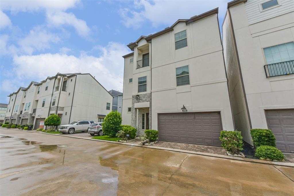 10914 Brookeshire Chase Lane - Photo 4