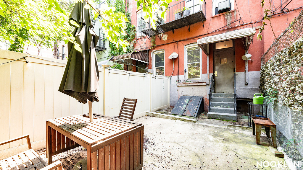 183 Jefferson Street - Photo 14