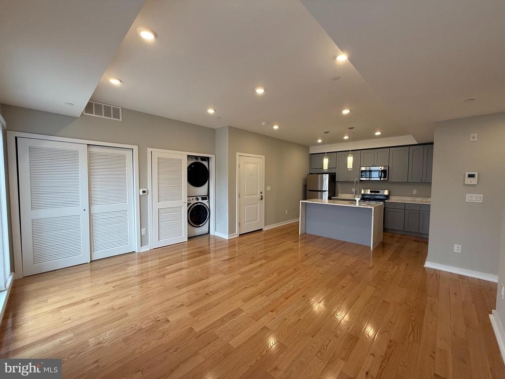 914 W Susquehanna Avenue - Photo 4
