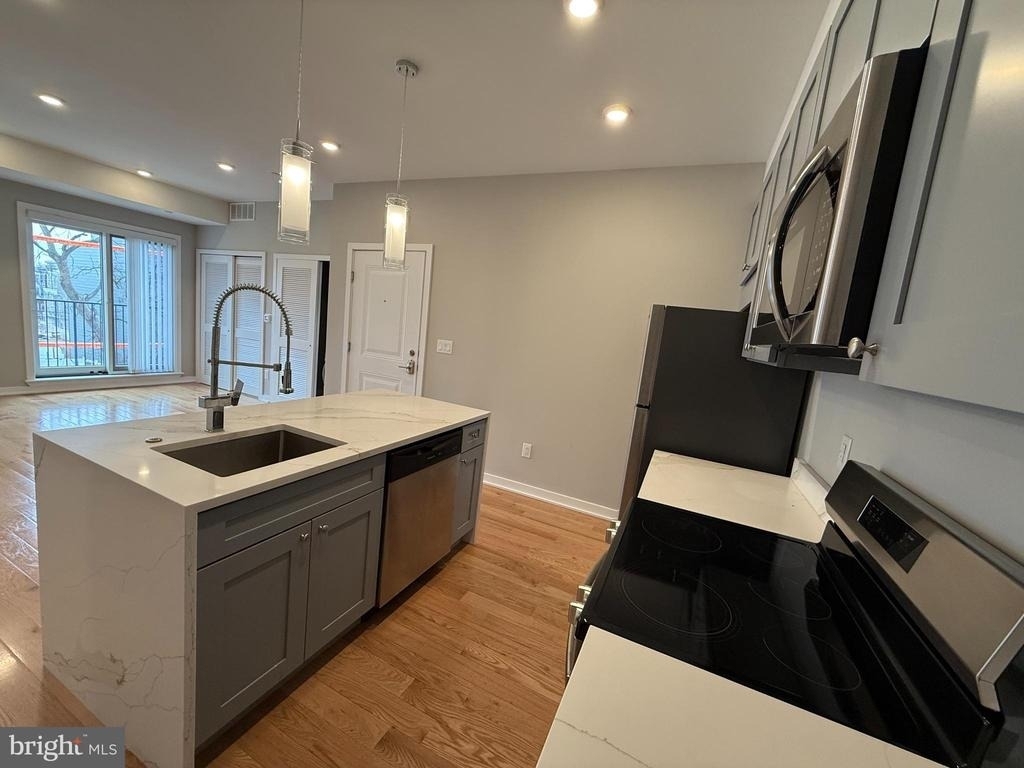 914 W Susquehanna Avenue - Photo 8