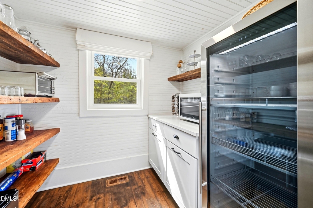 1451 Hawkins Road - Photo 14
