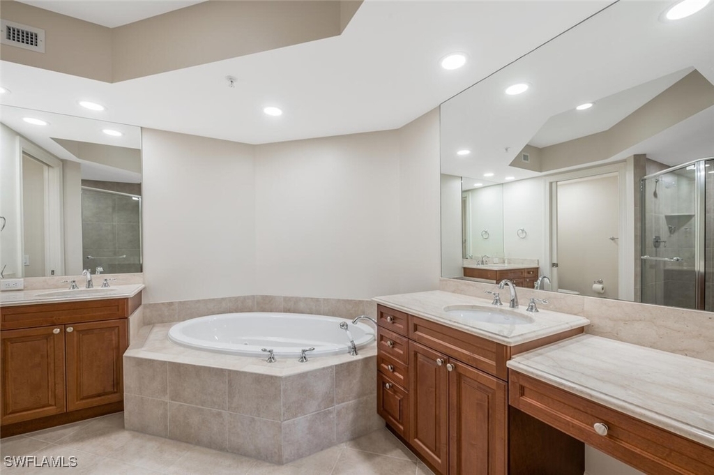 23850 Via Italia Circle - Photo 22