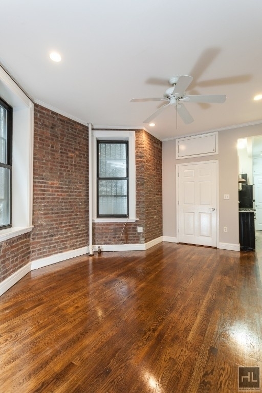 East 18th Street - Photo 4
