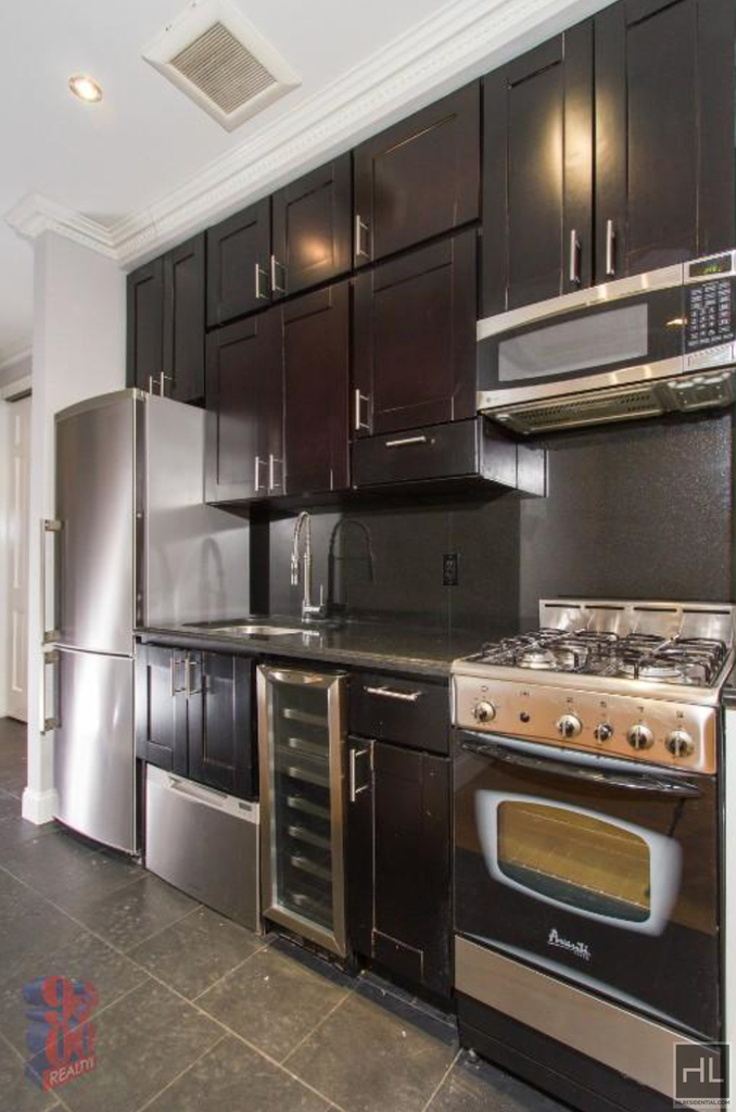 East 26th Street - Photo 14