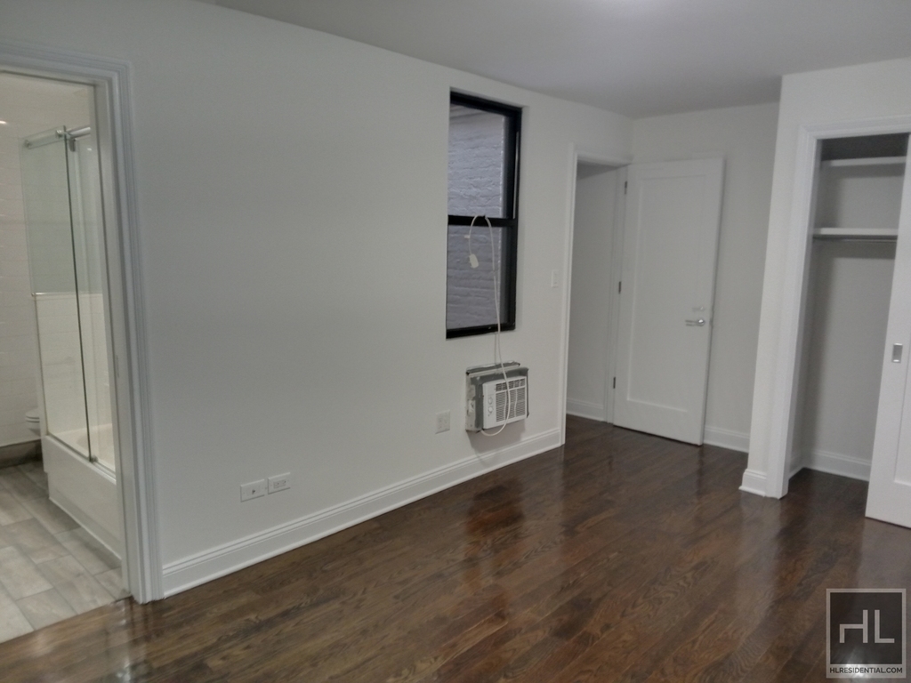 East 72 Street - Photo 21