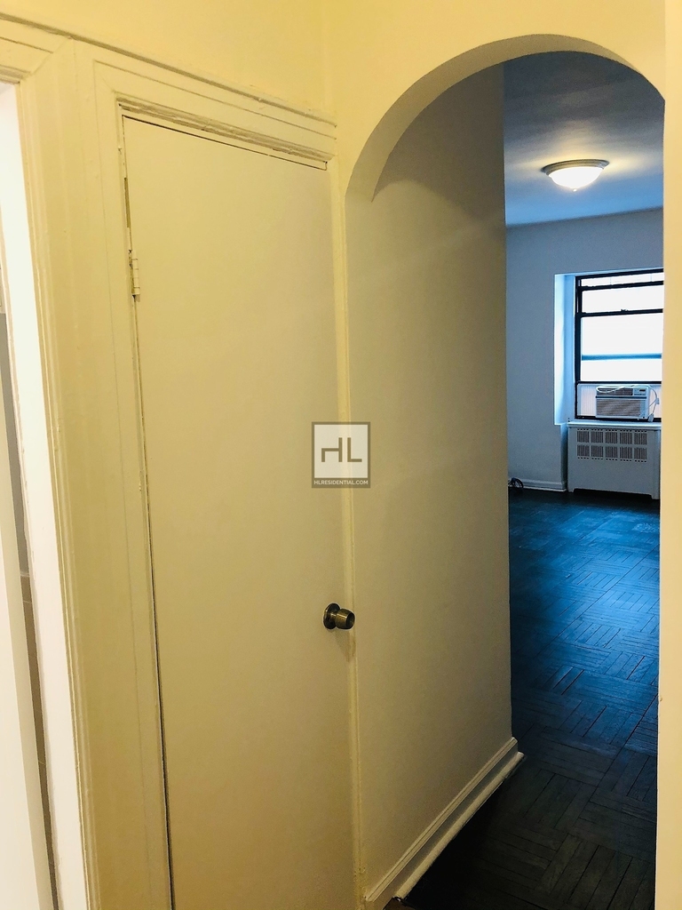 East 72 Street - Photo 27