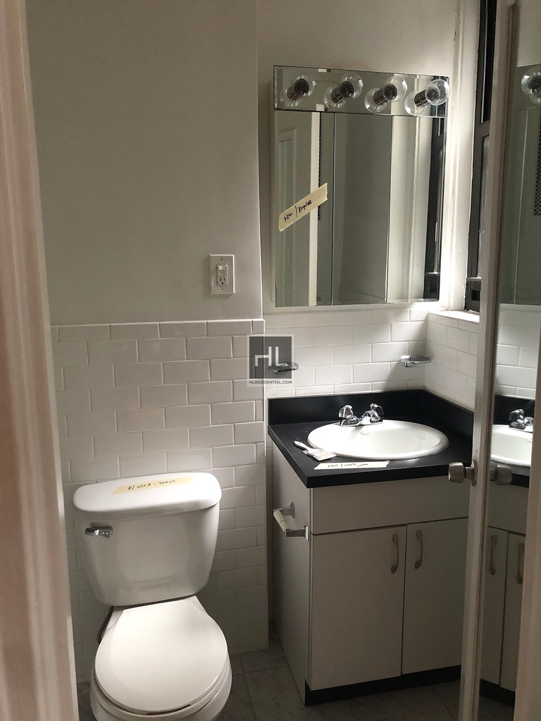 East 46 Street - Photo 11