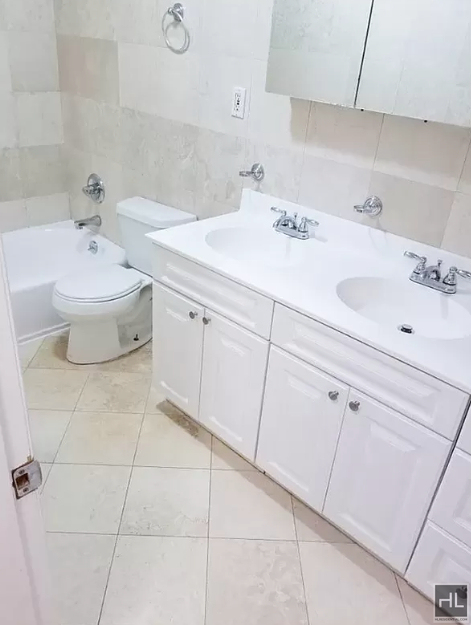 East 84 Street - Photo 11