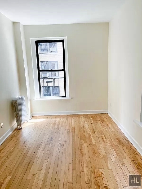 East 84th Street - Photo 3