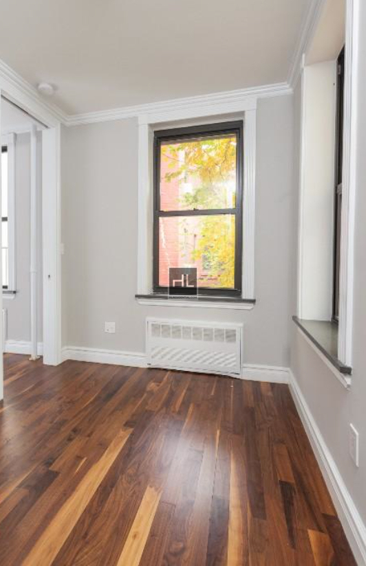 East 29th Street - Photo 20