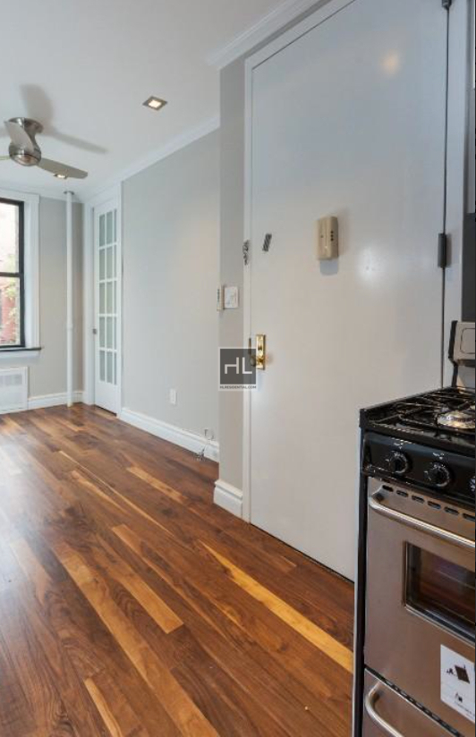East 29th Street - Photo 21