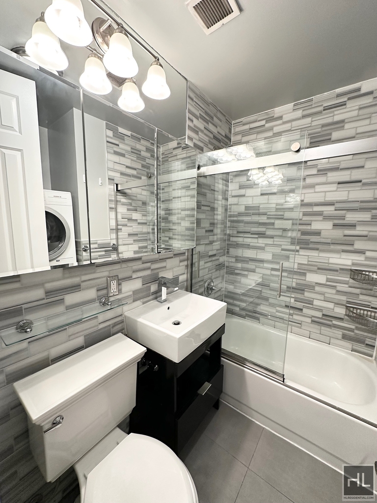 East 29th Street - Photo 31