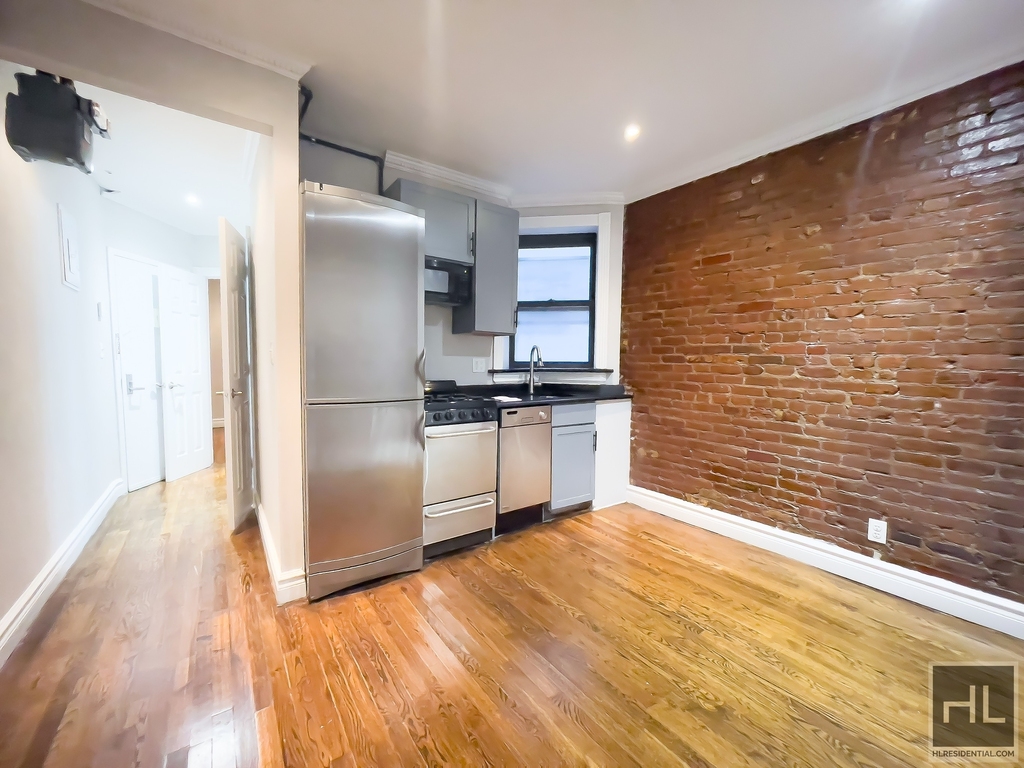 East 23rd Street - Photo 11