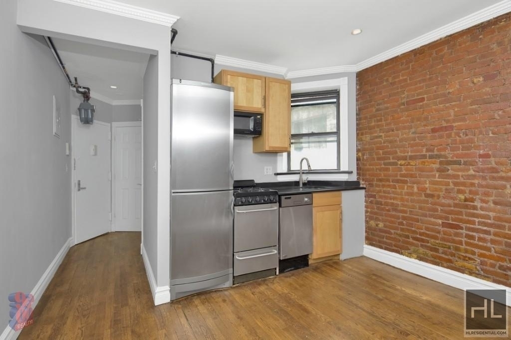 East 23rd Street - Photo 5