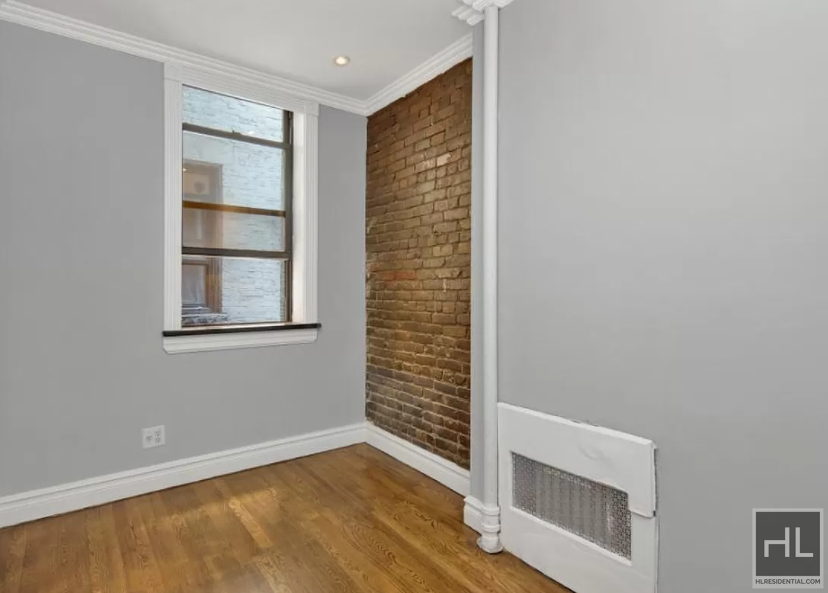 East 23rd Street - Photo 27
