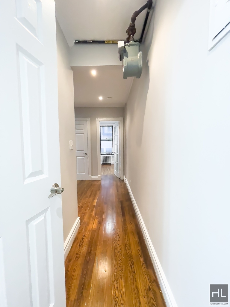 East 23rd Street - Photo 9