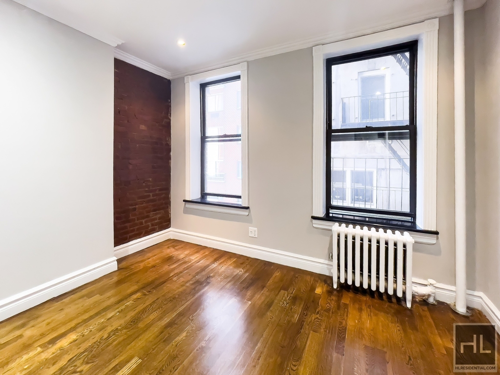 East 23rd Street - Photo 16