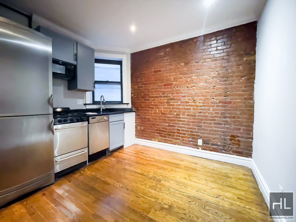 East 23rd Street - Photo 10