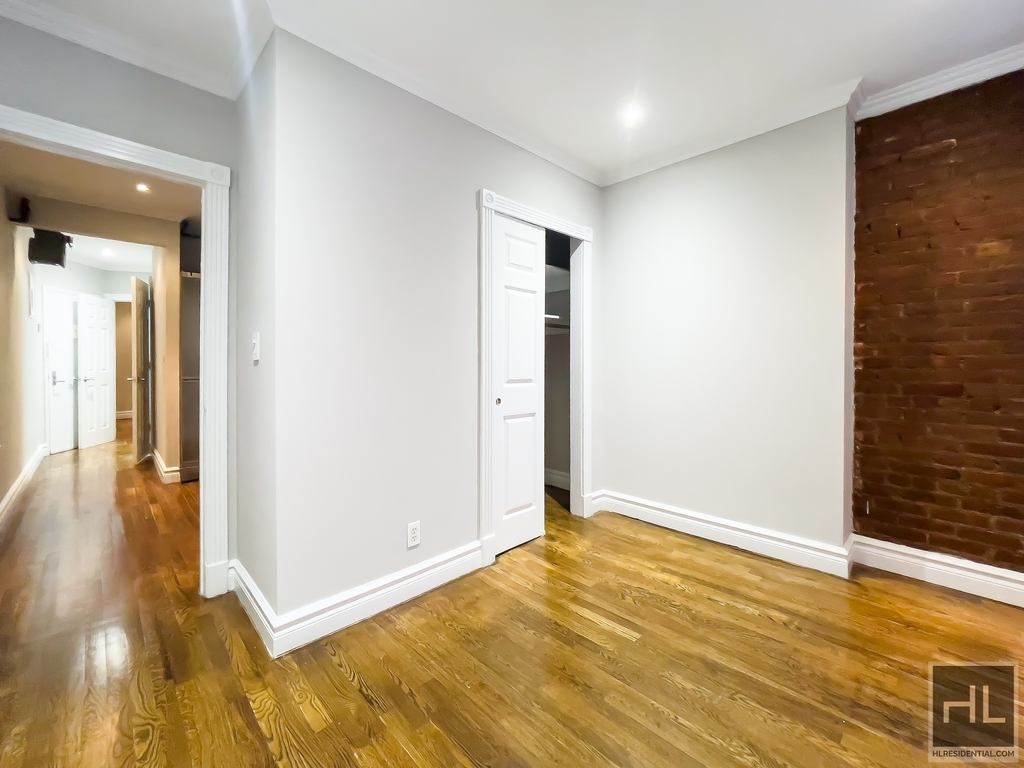 East 23rd Street - Photo 15