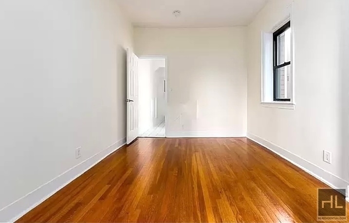 East 38 Street - Photo 27