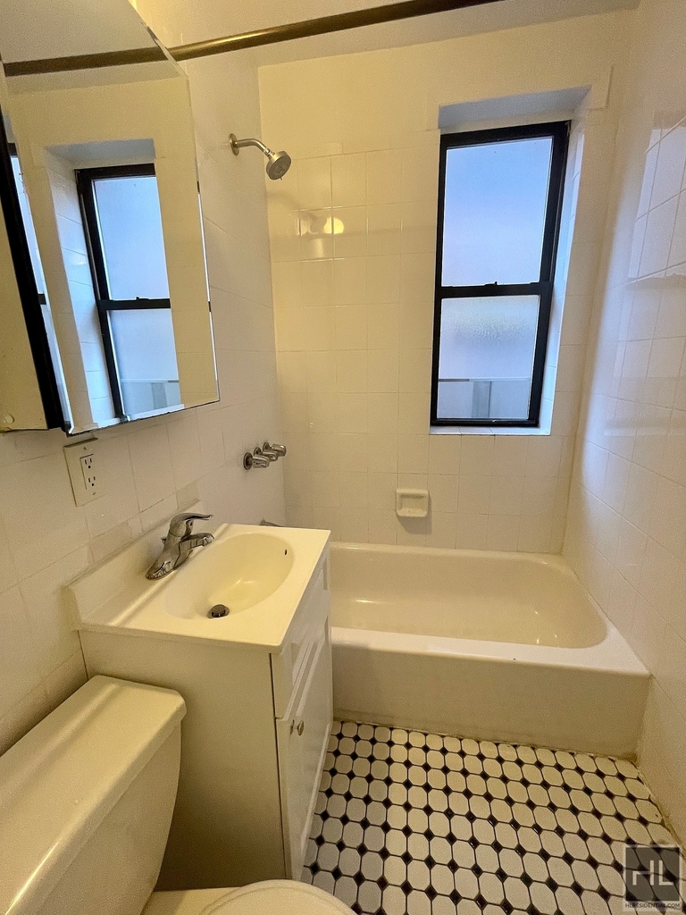 East 38 Street - Photo 21