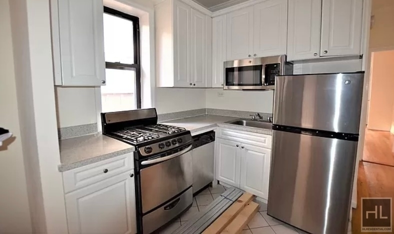 East 38 Street - Photo 25