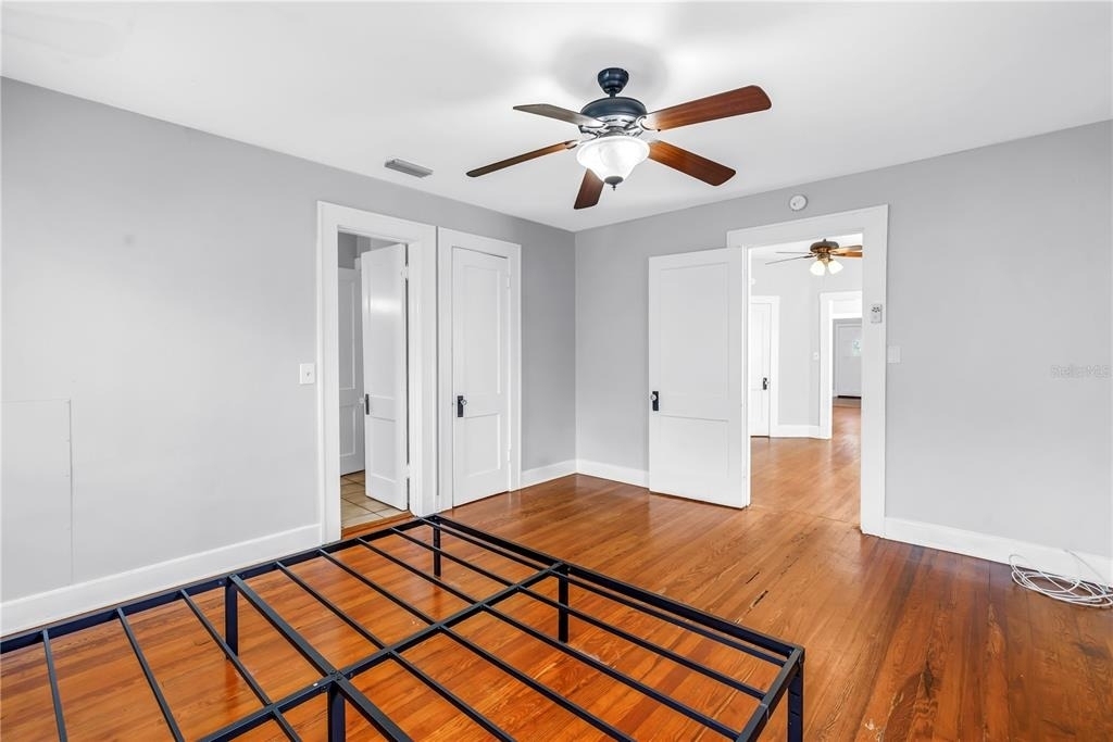 116 16th Avenue Se - Photo 12