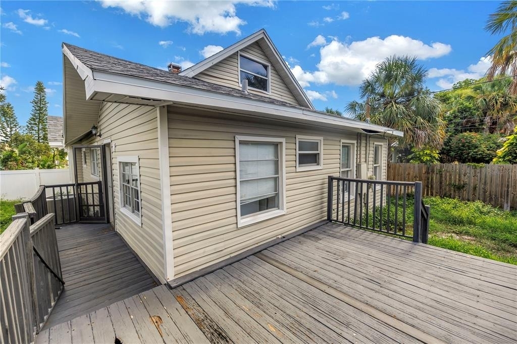 116 16th Avenue Se - Photo 18